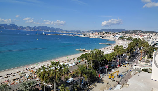 DrSmile x Impress à Cannes : Adresse, Tarifs 2025 et Prise de Rendez-vous